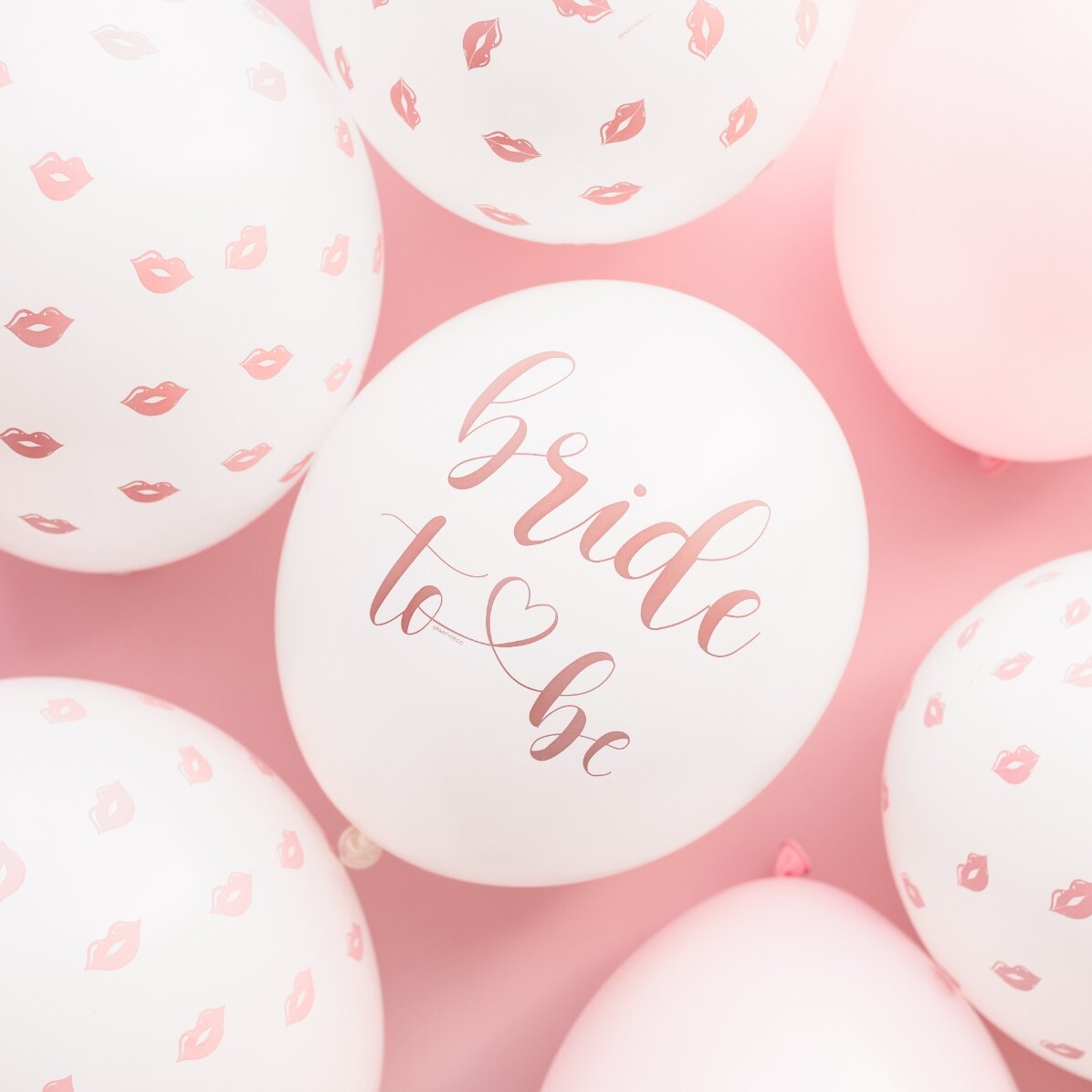 Lot de ballons assortis pour une soirée entre filles - Future mariée