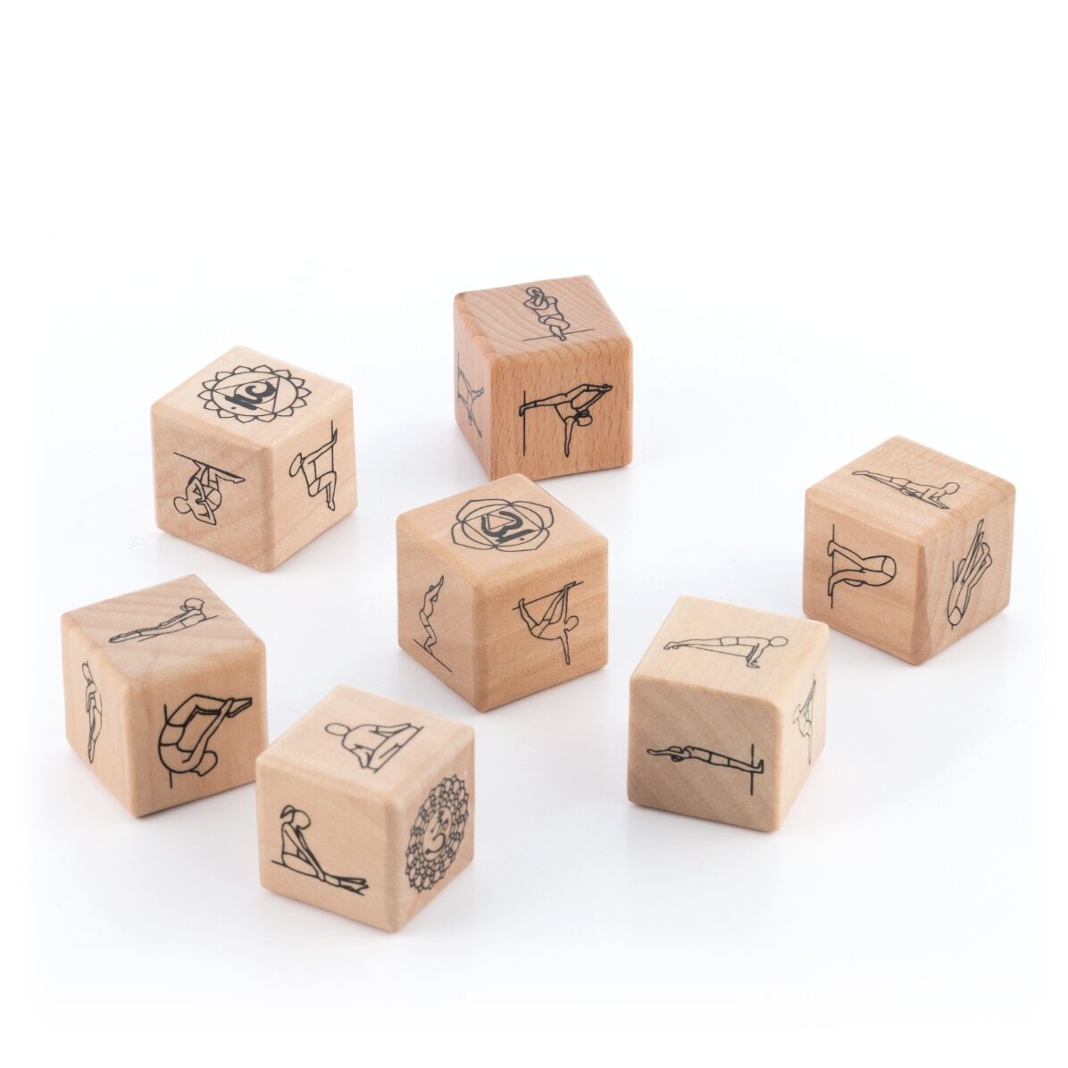 Jeu de yoga avec 7 dés en bois