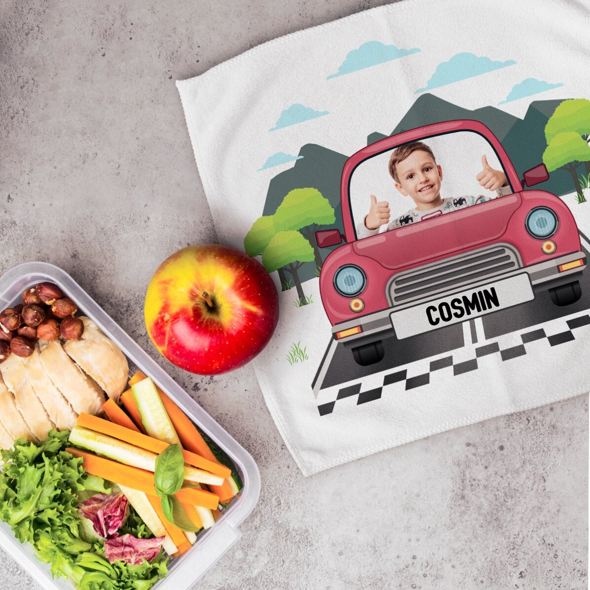 Serviette personnalisée avec une photo et un texte pour enfants - Voiture