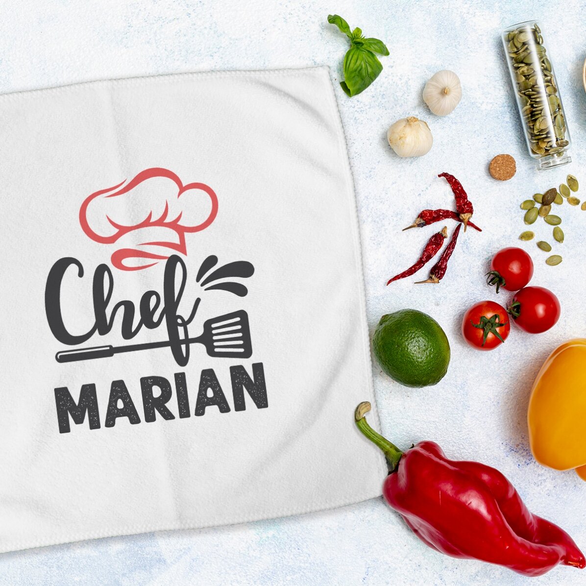 Serviette personnalisée avec inscription - Le chef dans la cuisine