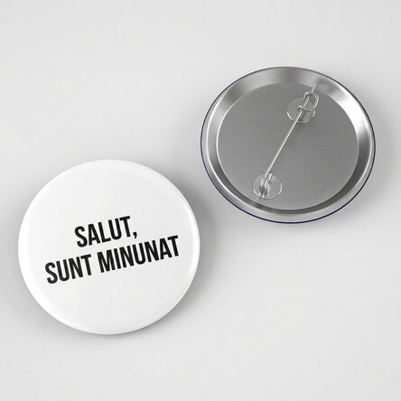 Personalised badge with text