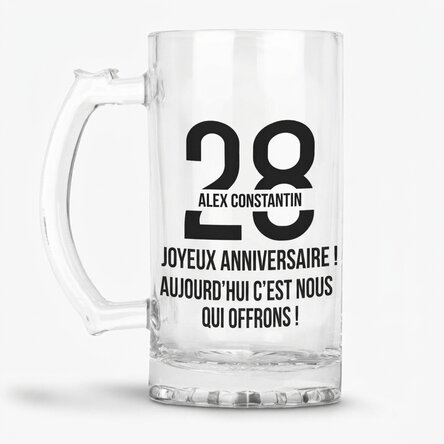 Chope à bière personnalisée avec un message pour un anniversaire