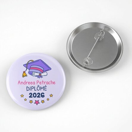Insigne personnalisé avec un message pour la remise des diplômes des enfants
