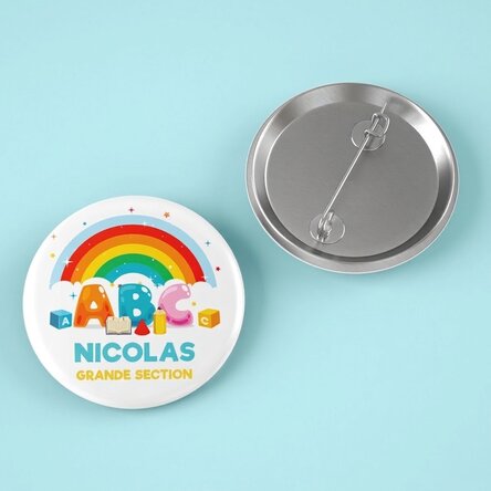 Badge personnalisé avec le prénom des tout-petits - Crèche