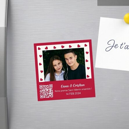 Aimant 10 x 10 personnalisé avec une photo, un message et un code QR