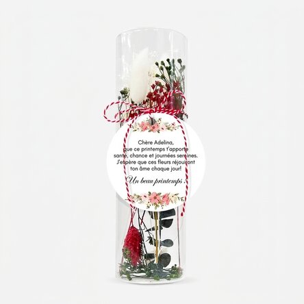 Pendentif « martisor » en verre avec fleurs stabilisées, personnalisé avec un message