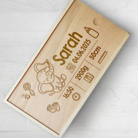 Coffret cadeau personnalisé en bois avec inscription - Nouveau-nés