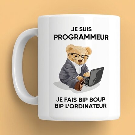 Tasse personnalisée avec le texte « I am a programmer »