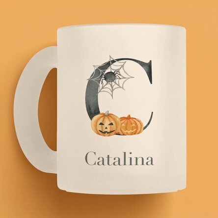 Tasse personnalisée avec une initiale et un prénom - Halloween