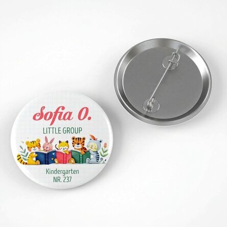 Badge personnalisé avec inscription pour la maternelle