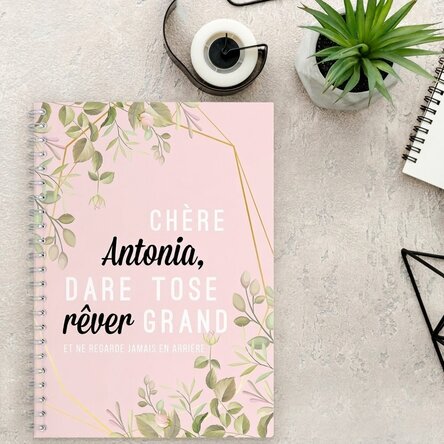 Carnet personnalisé avec motif floral « Dear Antonia »