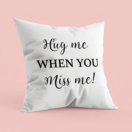 Coussin personnalisé avec inscription - « Hug me »