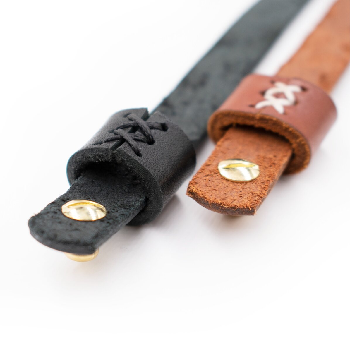 Bracelet en cuir personnalisé avec des initiales et le signe du Taureau