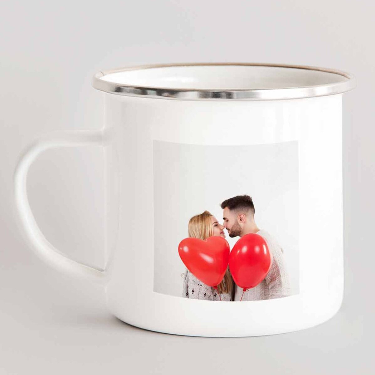 Tasse en métal émaillée avec une photo et un texte
