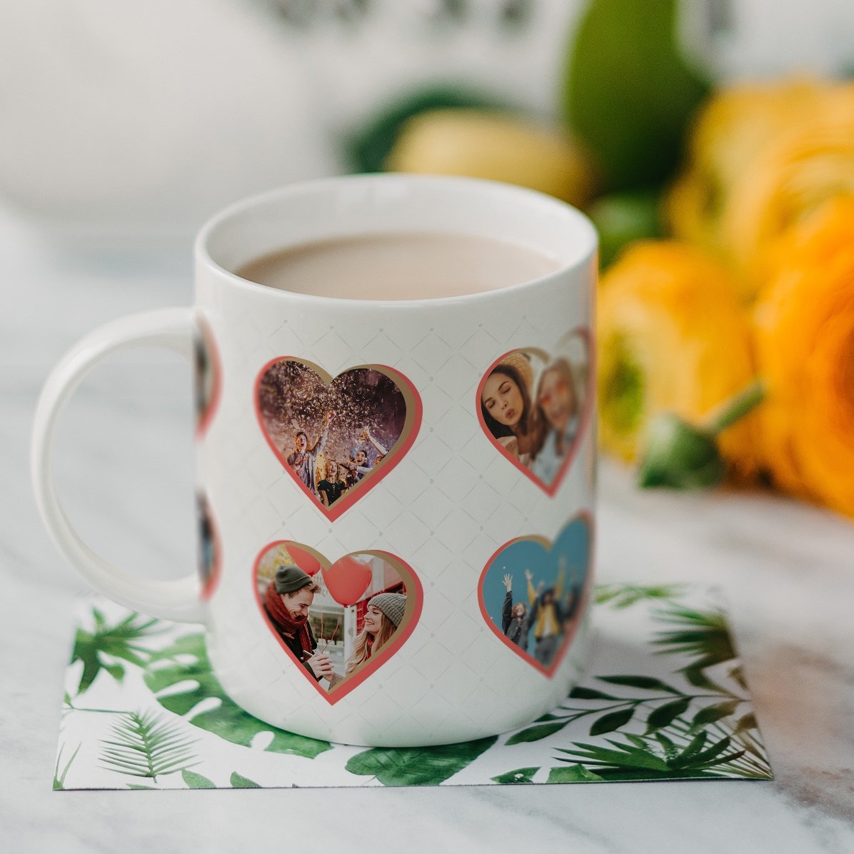 Tasse personnalisée avec 8 photos en forme de cœur