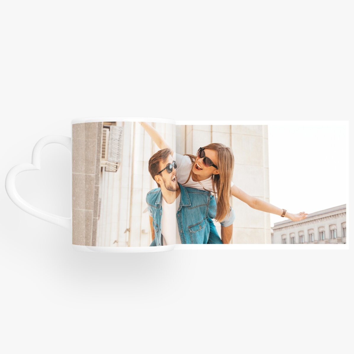 Tasse personnalisée avec une photo en mode paysage - modèle avec anse en forme de cœur