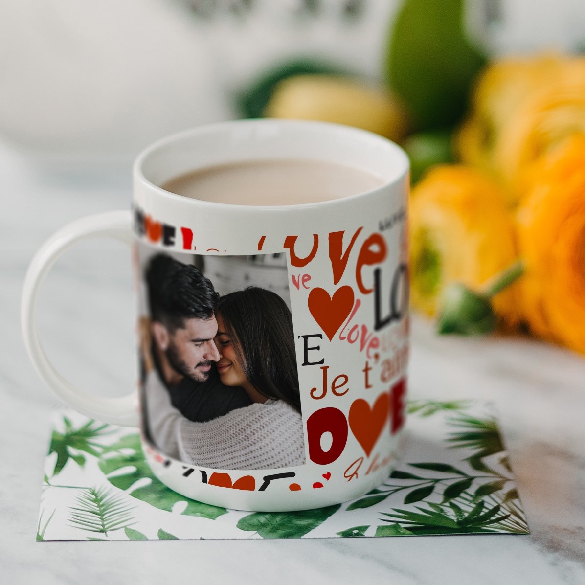 Tasse personnalisée avec le texte « Love » et une photo