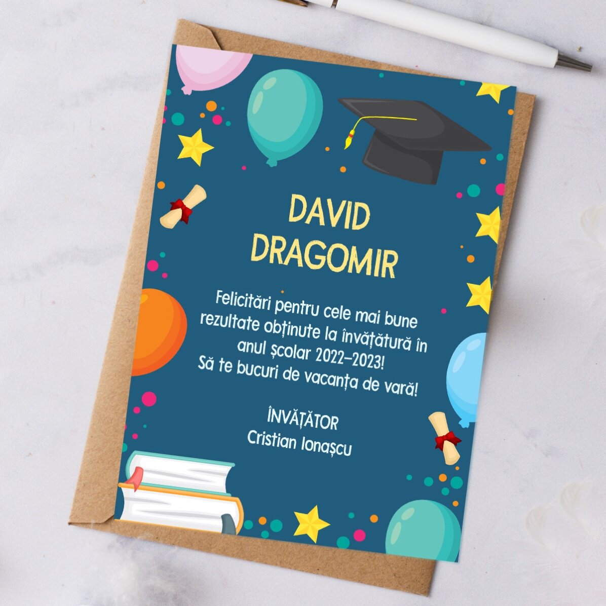 Carte personnalisée avec un message pour les enfants - Fin de l