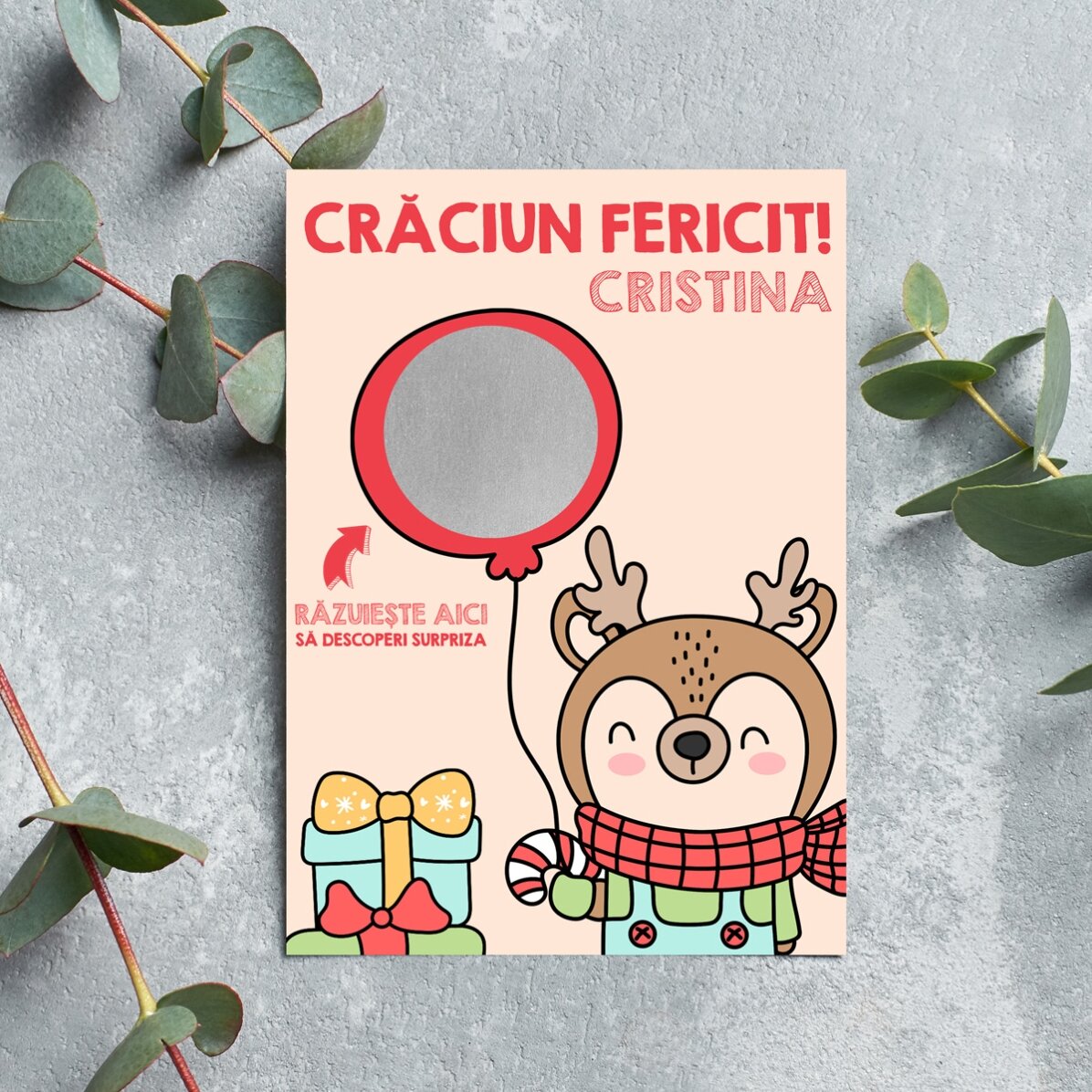 Carte de Noël personnalisée à gratter - Renne avec un ballon
