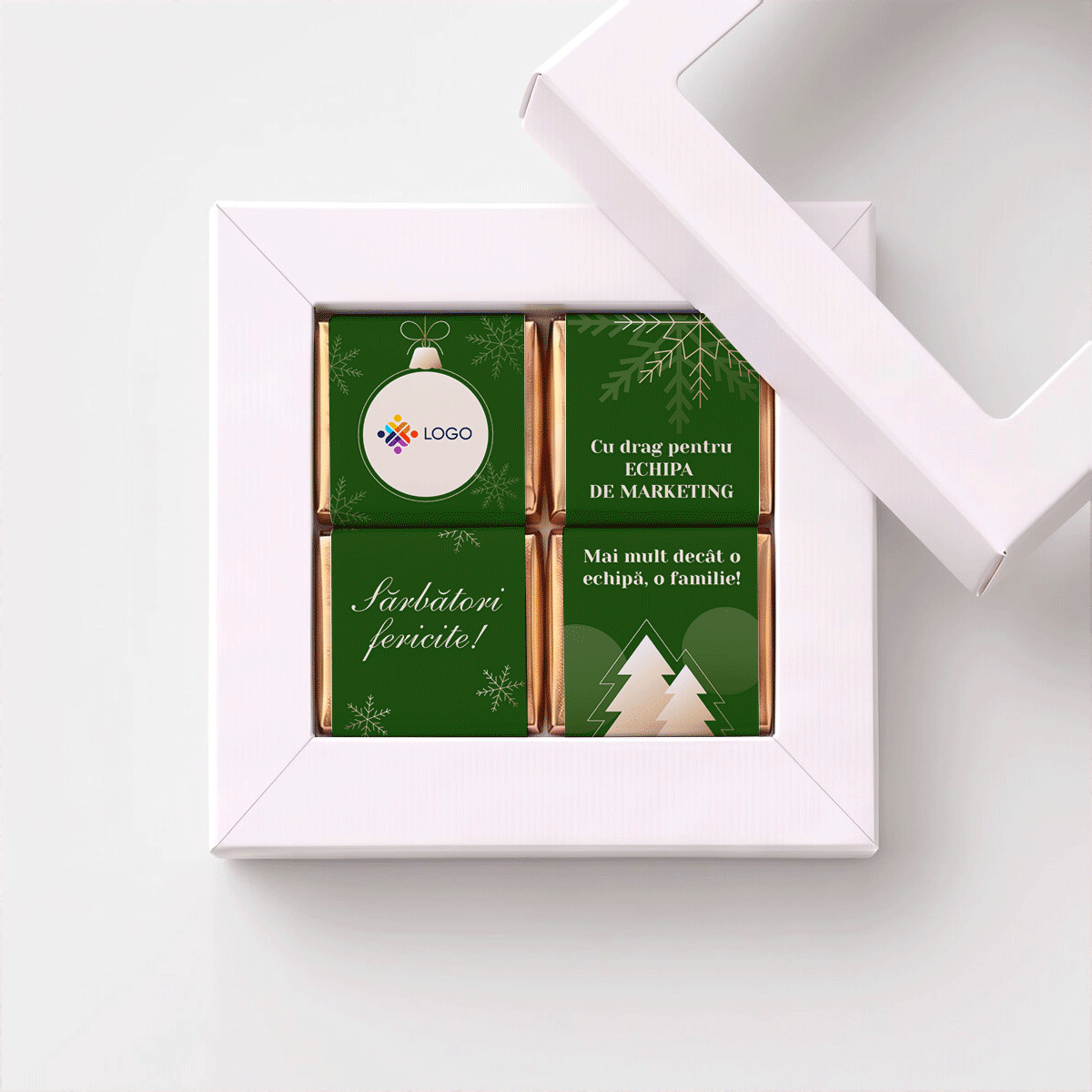 Coffret cadeau contenant 4 mini-chocolats personnalisés avec un logo et un message pour l