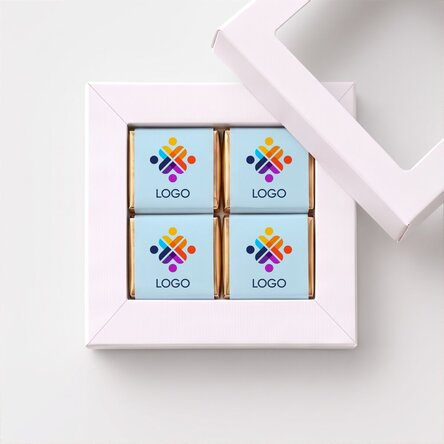 Coffret cadeau contenant 4 mini-chocolats personnalisés avec un logo
