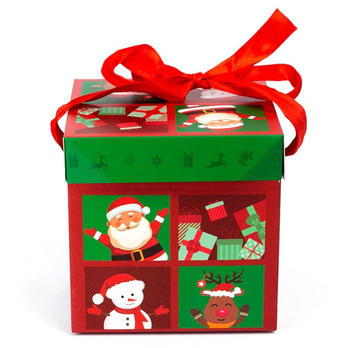 Coffret cadeau contenant une tasse, une boule de Noël, des bonbons et autres - Modèle de Noël
