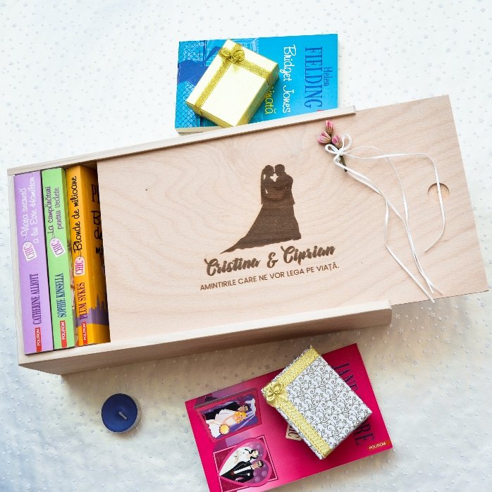 Coffret cadeau personnalisé en bois - Nos souvenirs