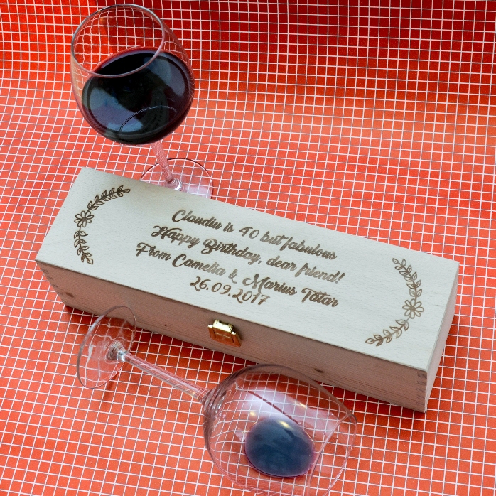 Caisse de vin personnalisée avec un message