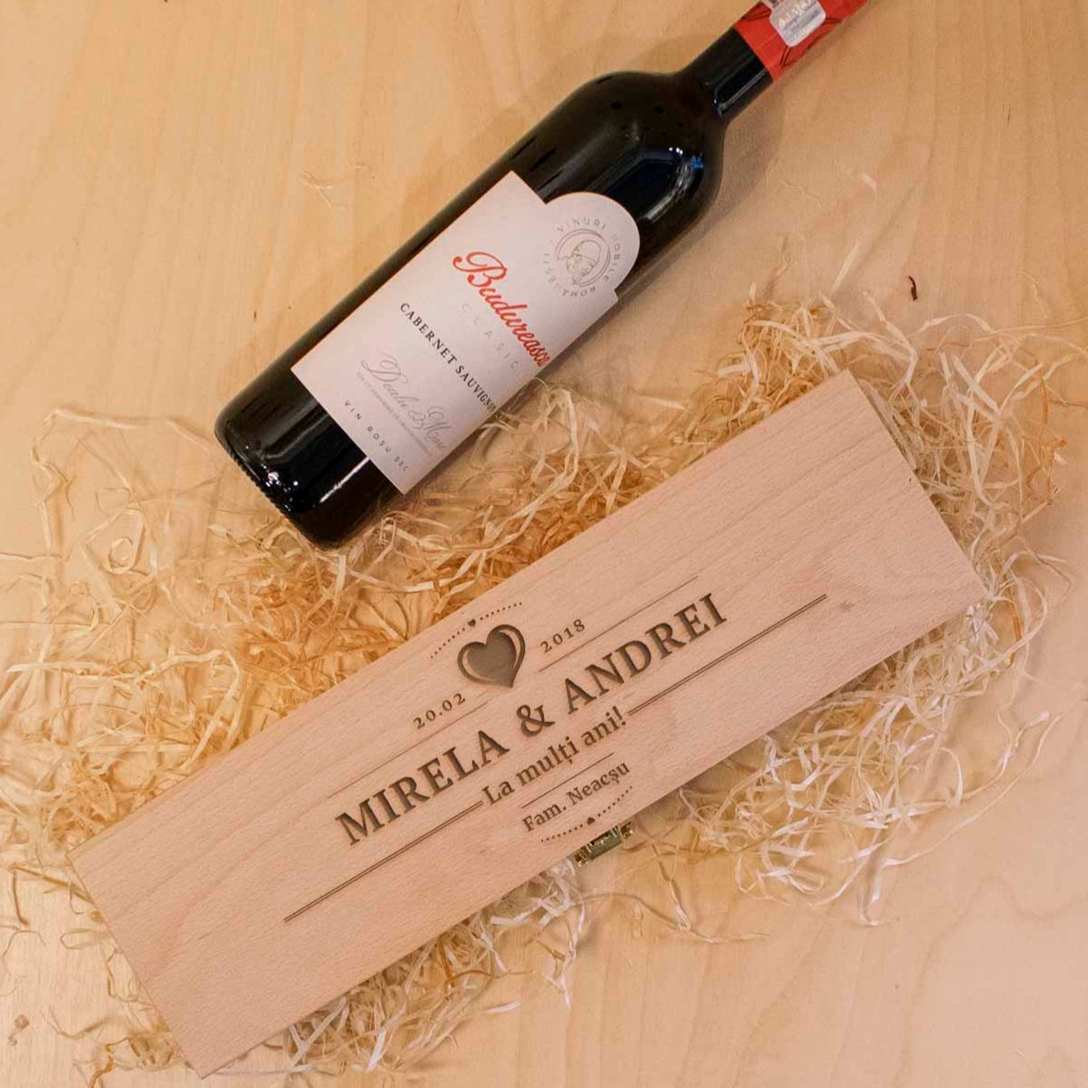 Caisse de vin personnalisée avec texte et message - Love