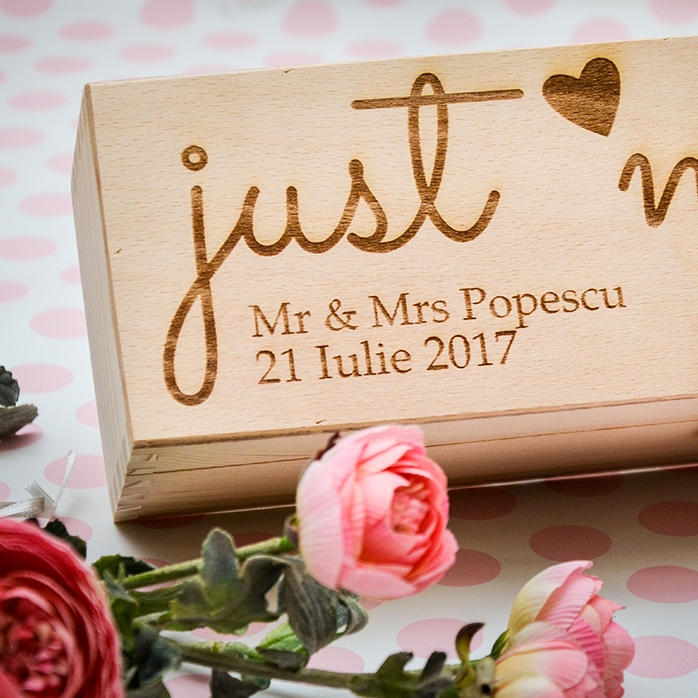 Caisse de vin personnalisée - « Just Married »