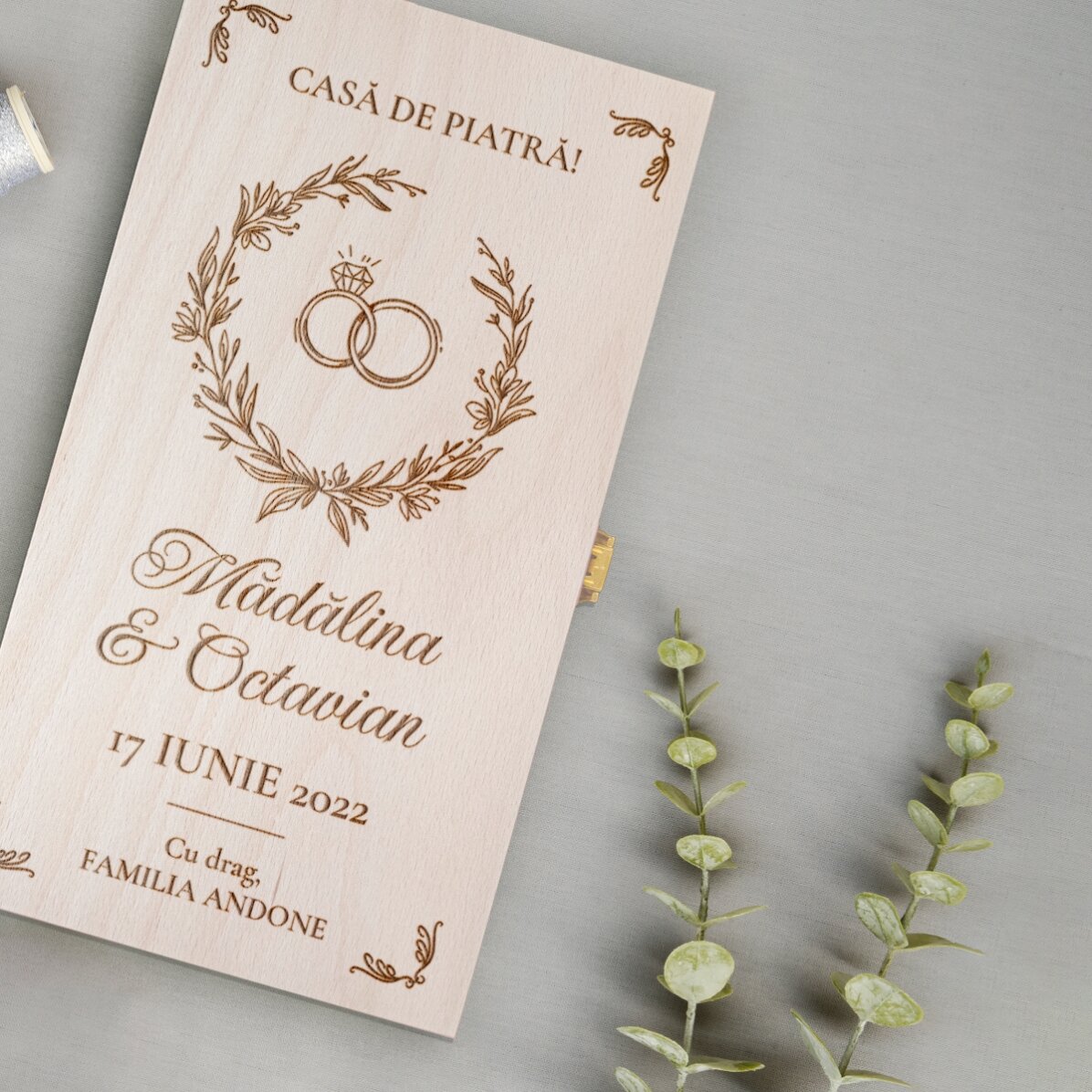 Coffret à vin personnalisé pour deux bouteilles avec inscription - Casa de piatra