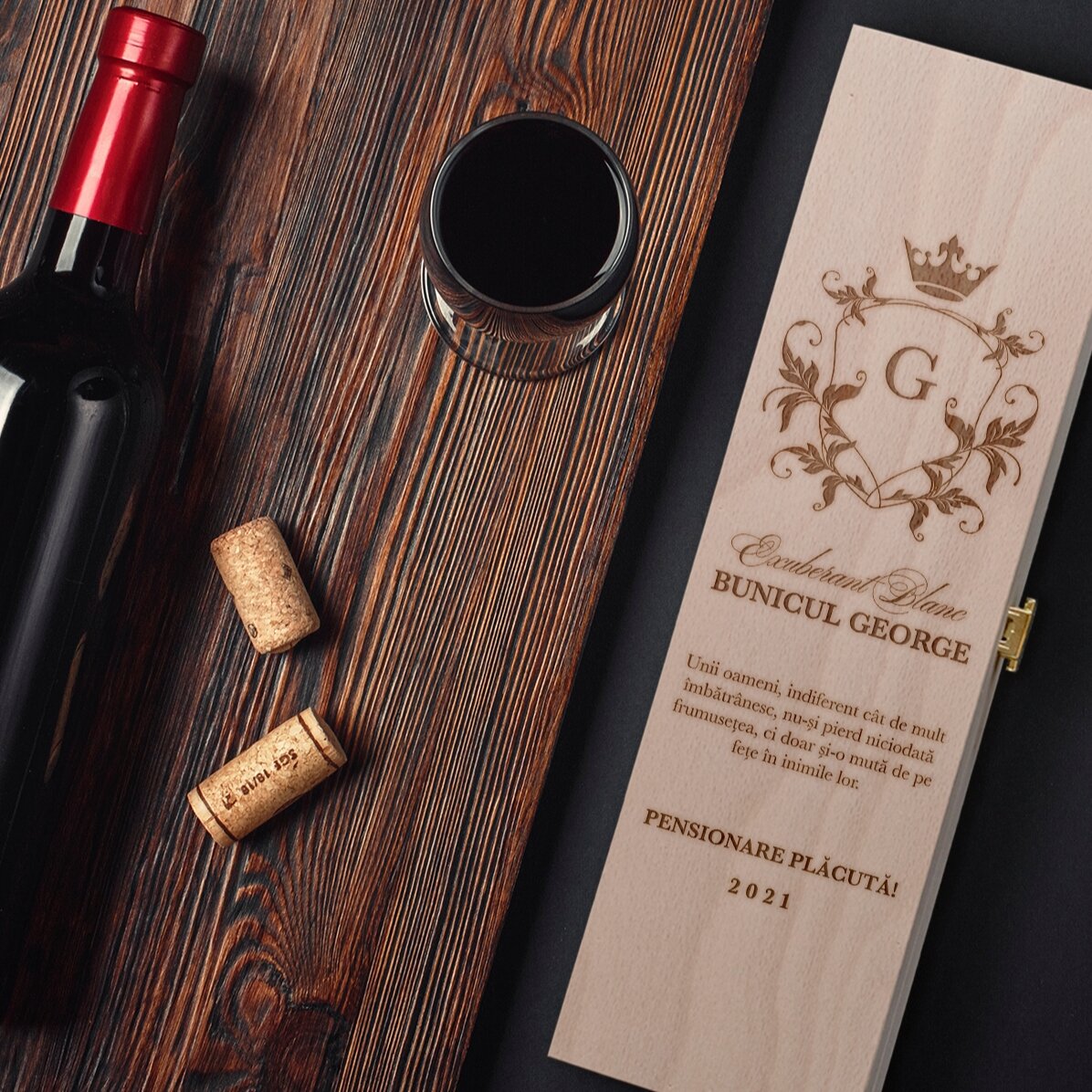 Coffret de vin mousseux personnalisé - modèle pour un départ à la retraite