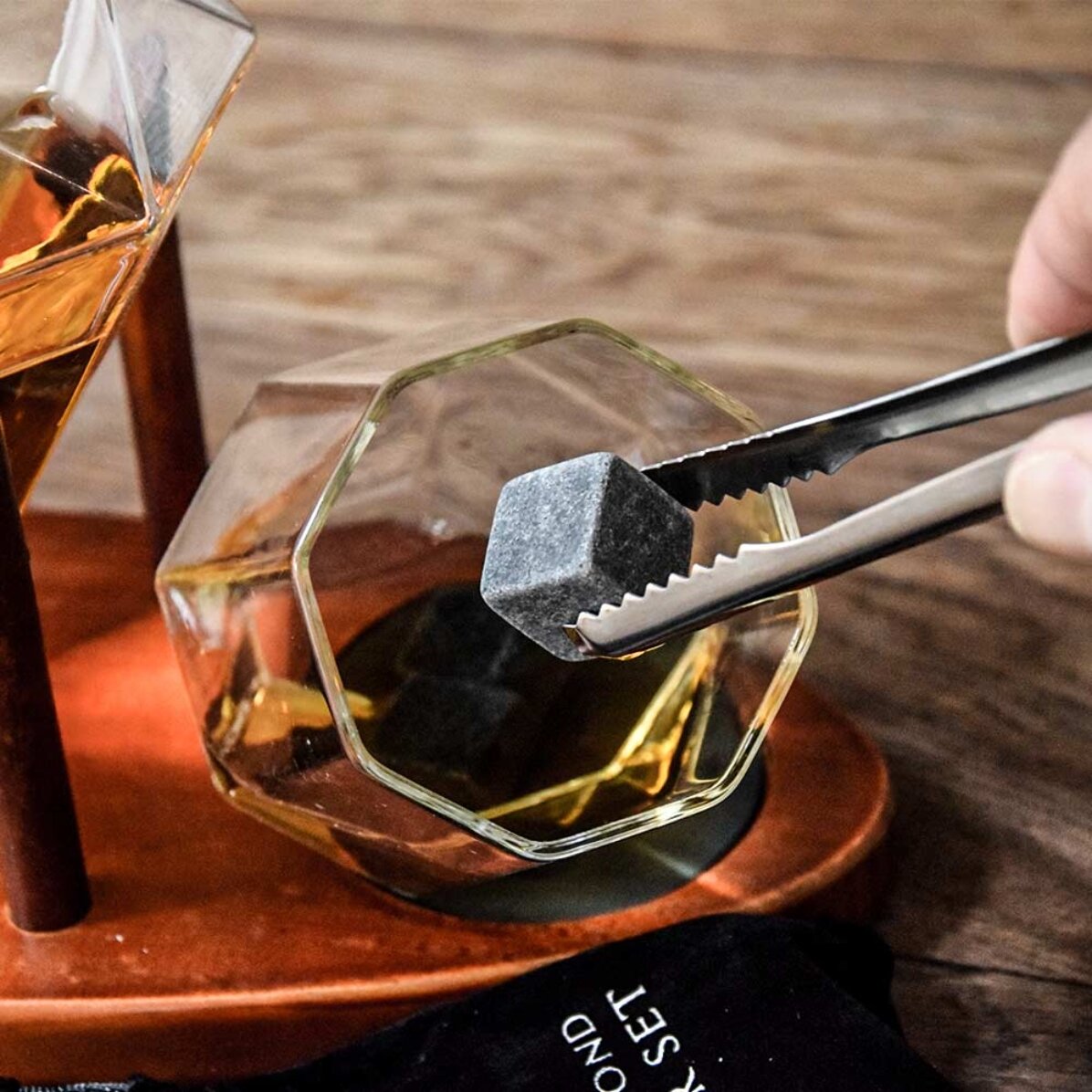 Décanteur de luxe « Diamant » avec deux verres