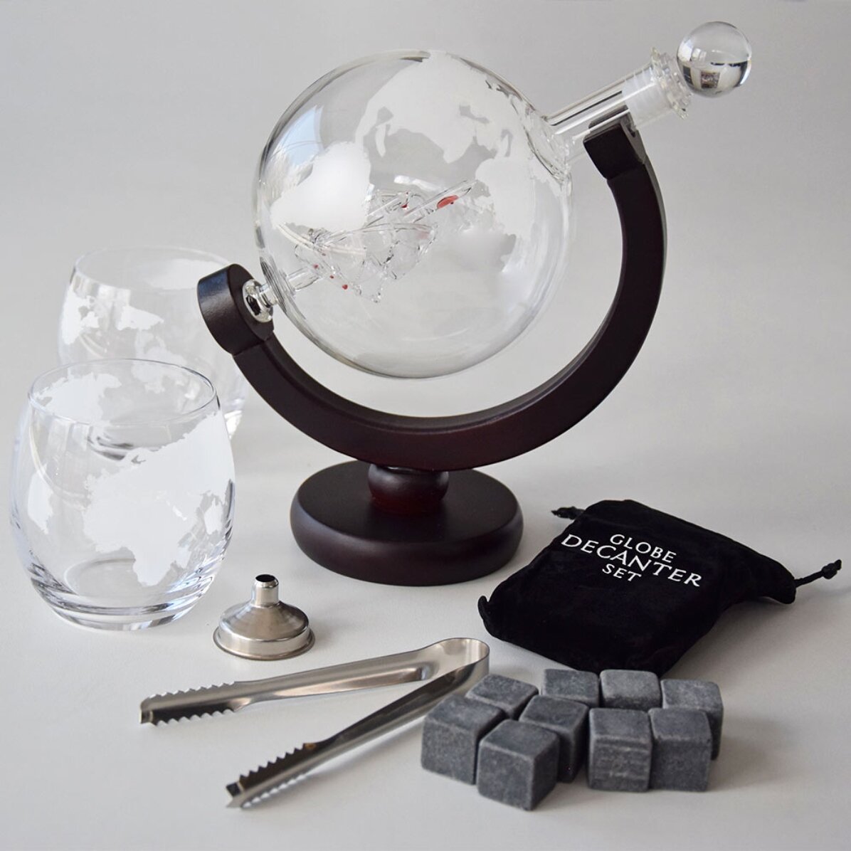 Décanteur sphérique avec deux verres