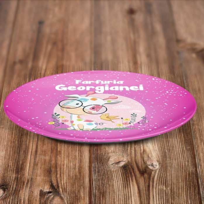 Assiette rose personnalisée avec un texte