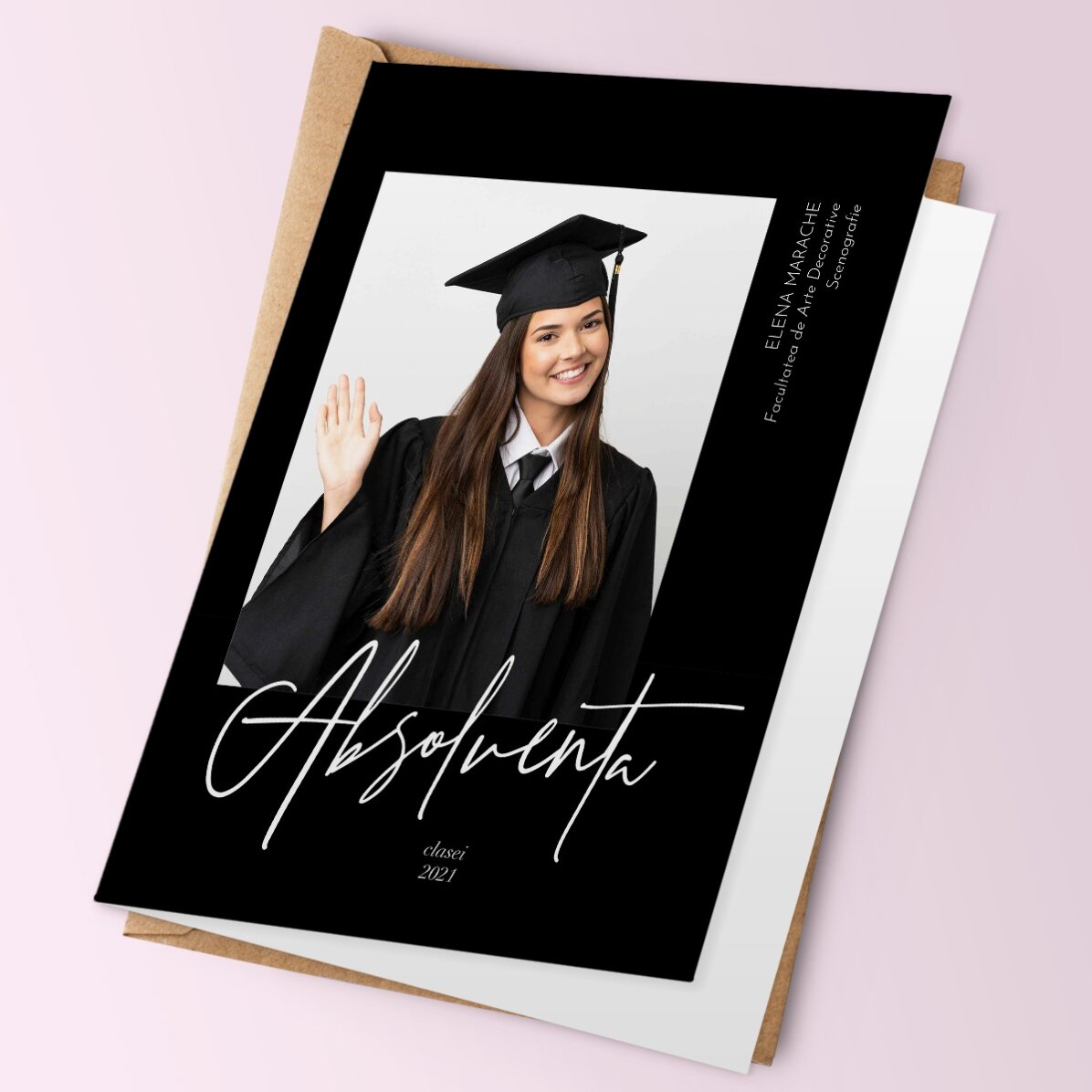 Carte de vœux personnalisée avec une photo et un texte pour la remise des diplômes