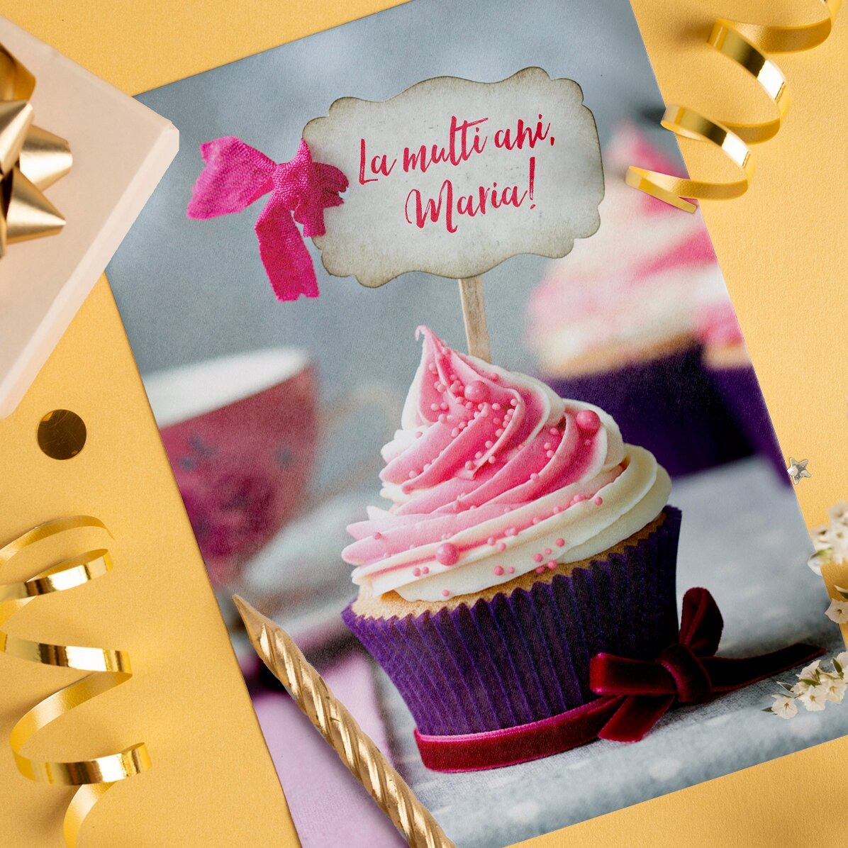 Carte de vœux personnalisée « cupcake violet »