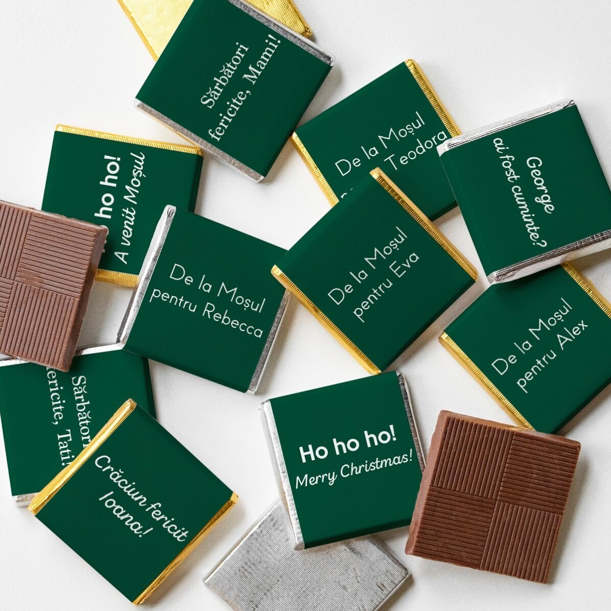 Boule contenant 10 mini-chocolats personnalisés avec un message