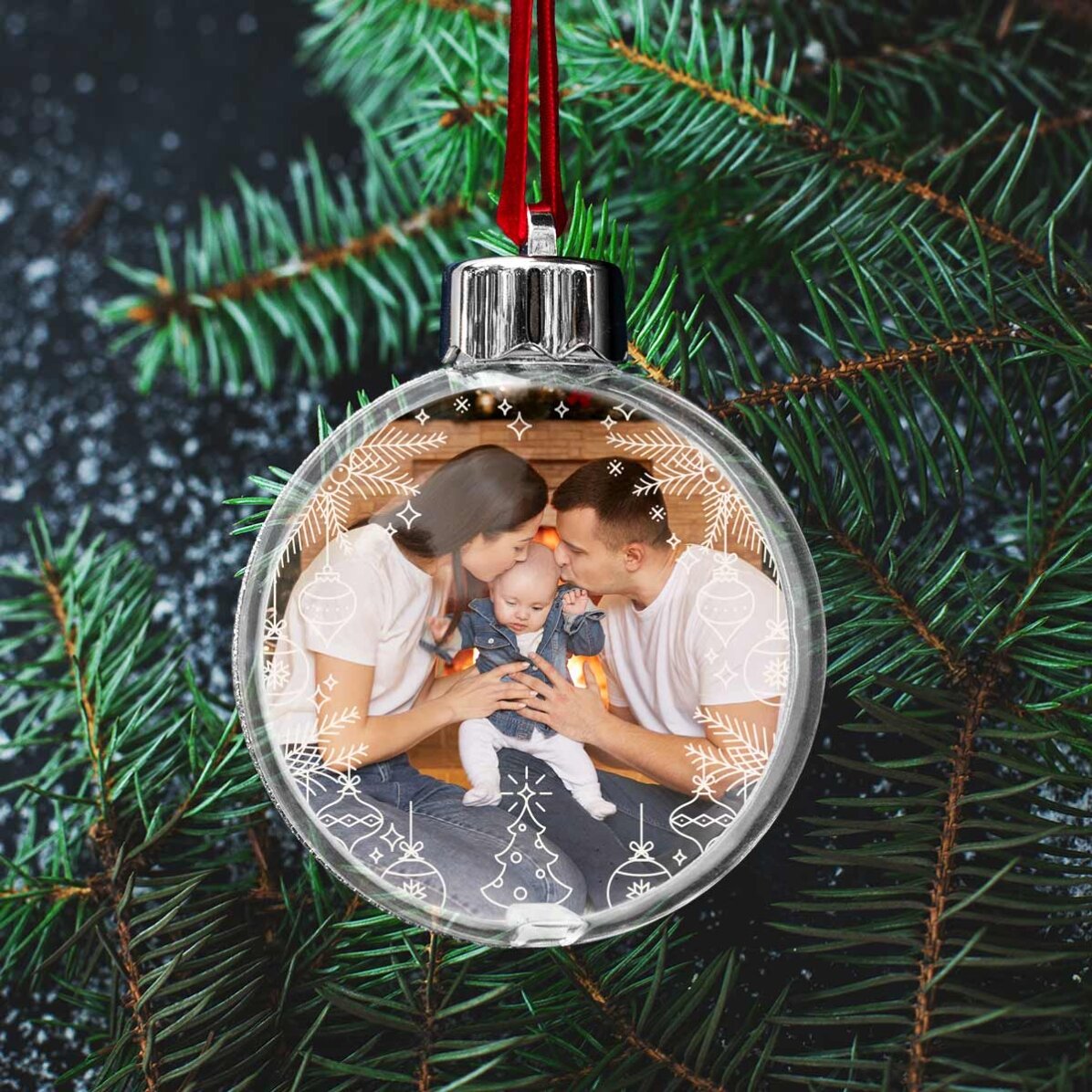 Boule transparente personnalisée recto-verso avec une photo et un message - Notre premier Noël en ta