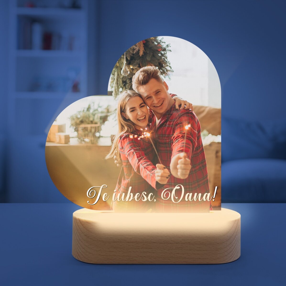 Lampe de veille LED en forme de cœur personnalisée avec une photo et un message
