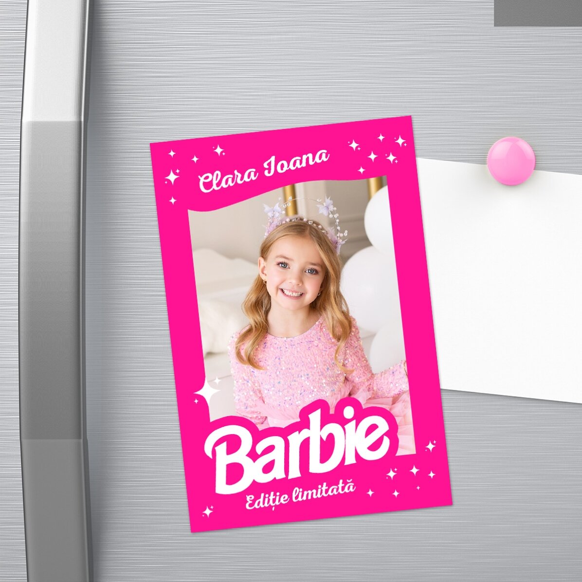 Aimant personnalisé de 10 x 15 cm avec une photo et un texte - Barbie