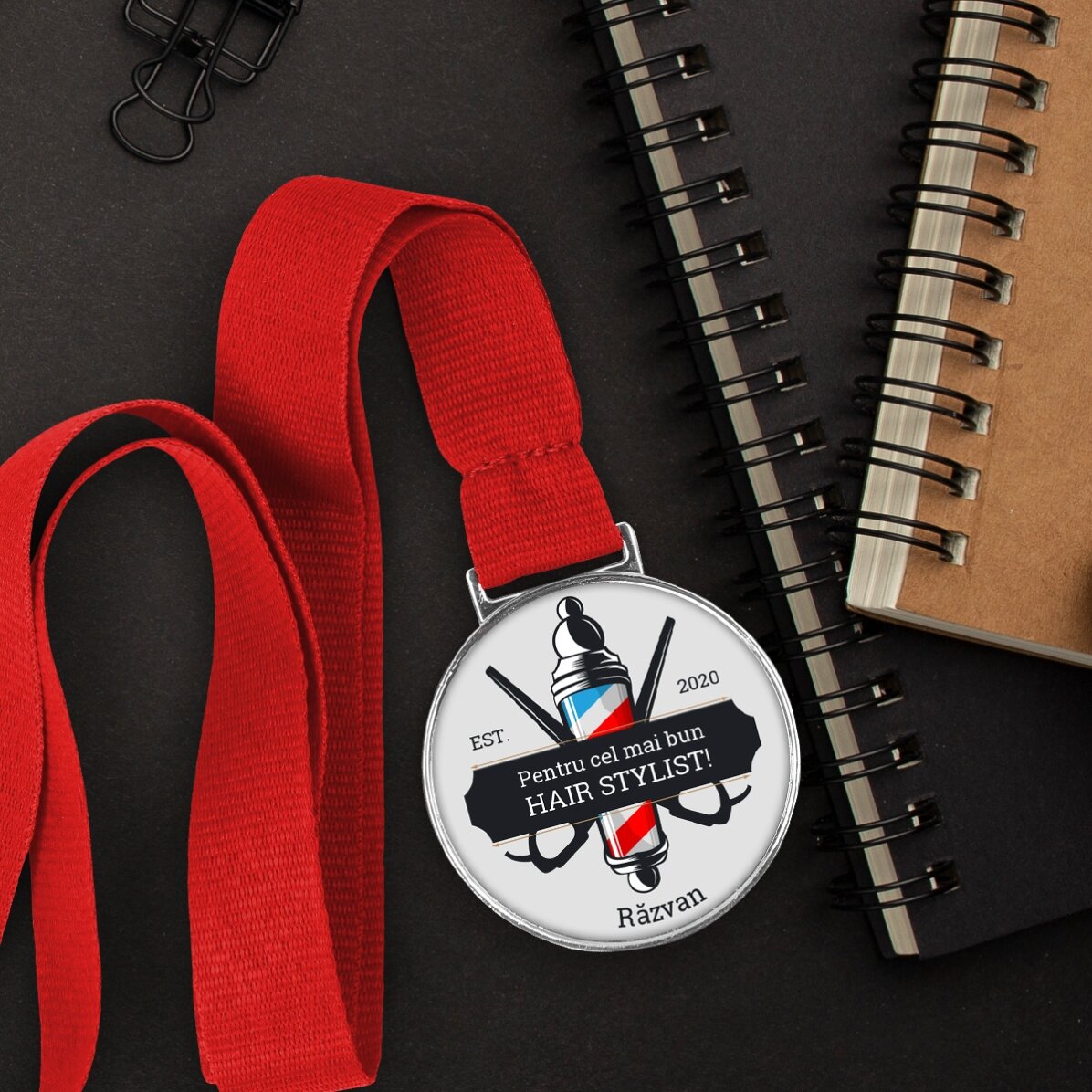 Médaille personnalisée avec message - Coiffeur