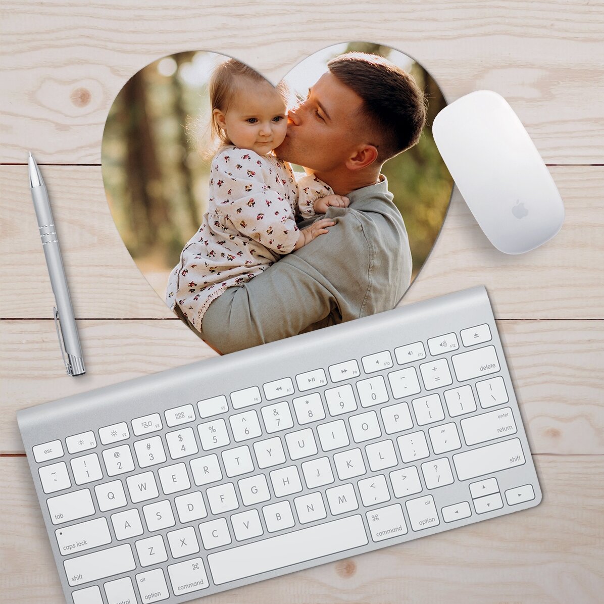 Tapis de souris en forme de cœur personnalisé avec une photo