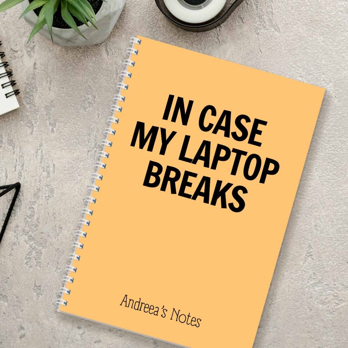 Ordinateur portable personnalisé avec inscription - Broken Laptop