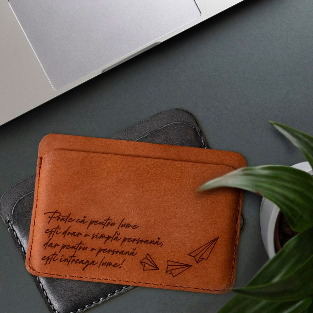 Portefeuille en cuir personnalisé avec un message - Tu es le monde entier !