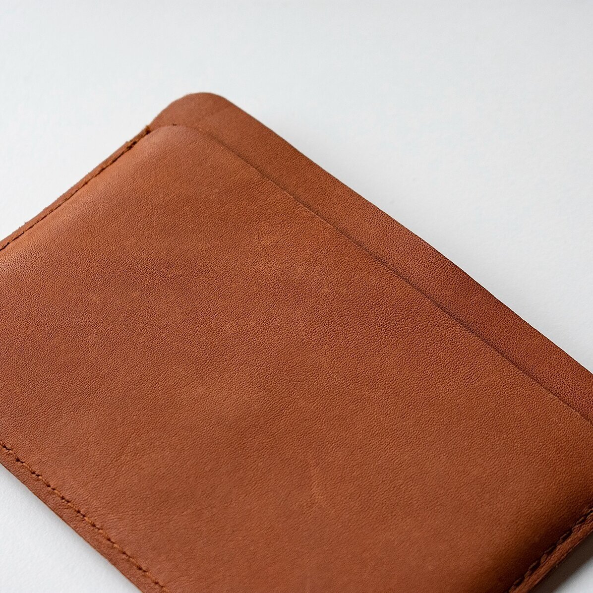 Portefeuille en cuir personnalisé avec le prénom et le signe du zodiaque « Cancer »