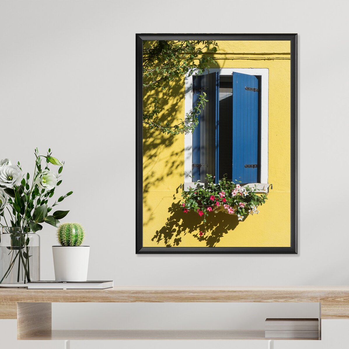 Affiche « La fenêtre bleue aux fleurs »