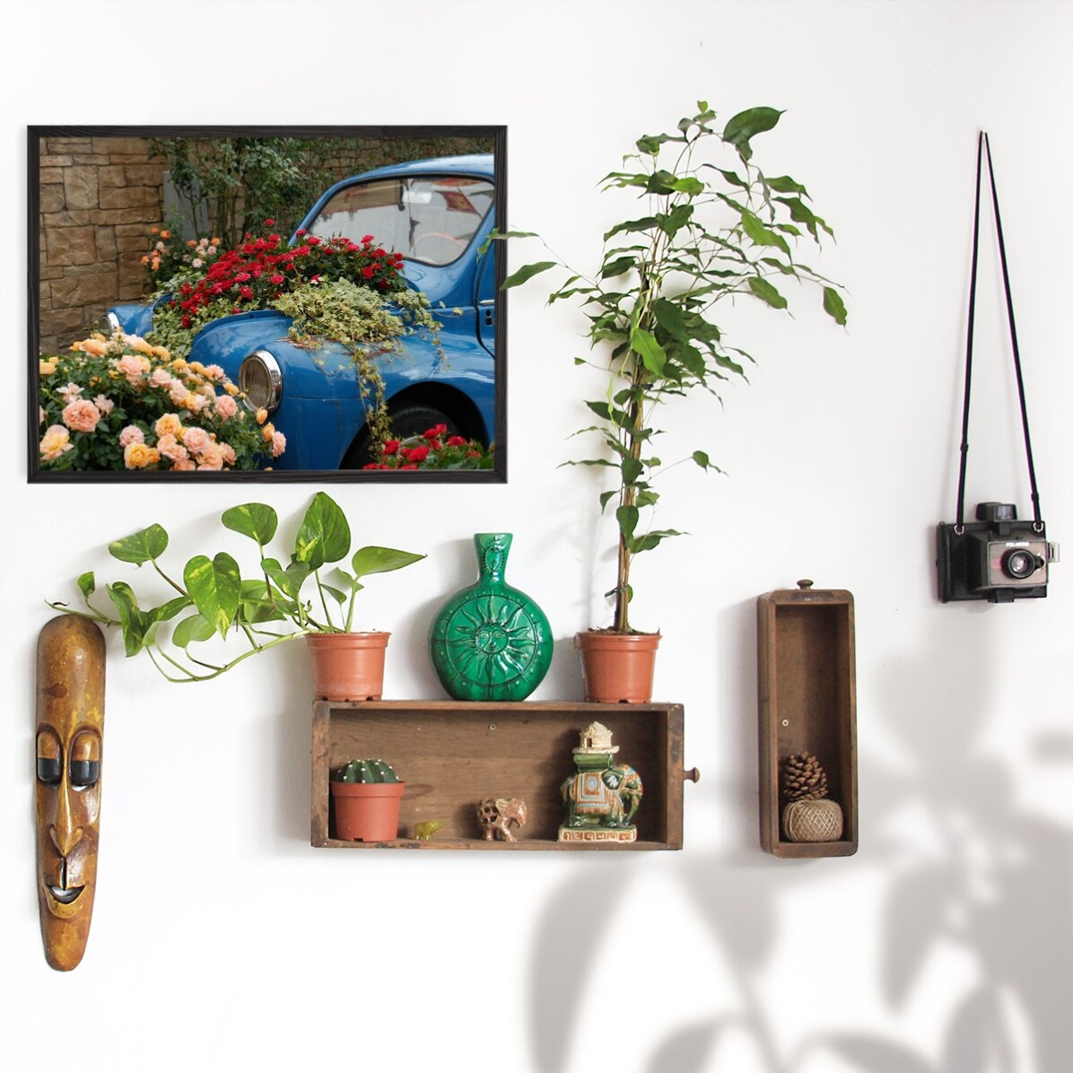 Affiche « Voiture bleue vintage avec des fleurs »