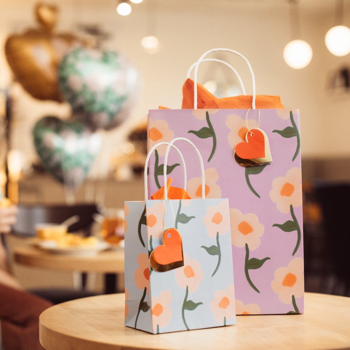 Sachet cadeau - motif floral varié