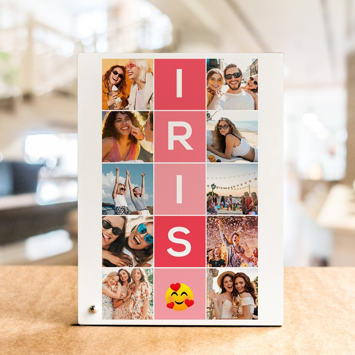 Cadre photo de bureau personnalisé pouvant accueillir 10 photos et un prénom de 5 lettres à la verti